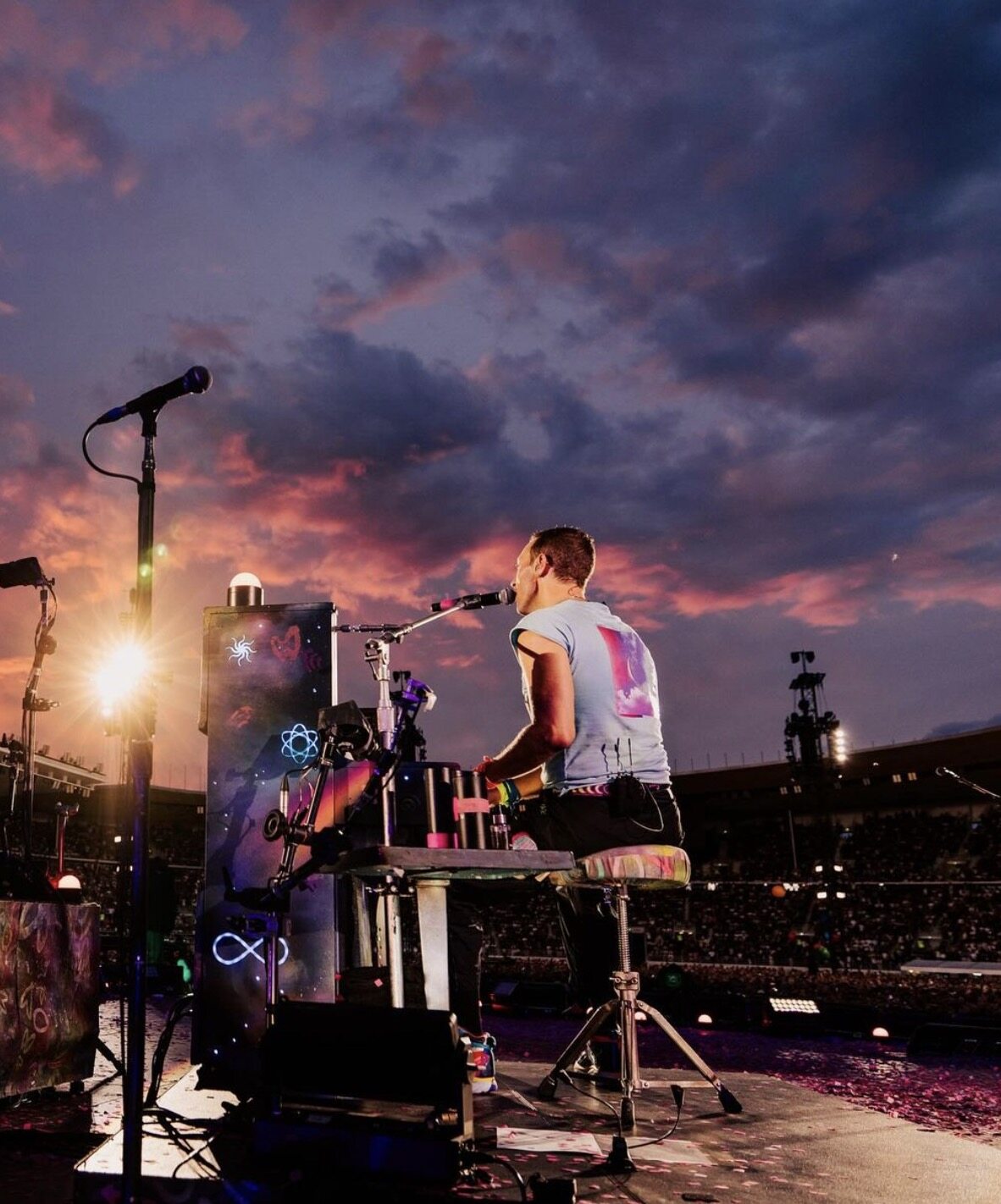 Coldplay香港演唱會|門票最快10月開賣:購票日期/方法連結/啟德場館地點/歌單亮點 Coldplay香港演唱會|門票最快10月開賣:購票日期/方法連結/啟德場館地點/歌單亮點
