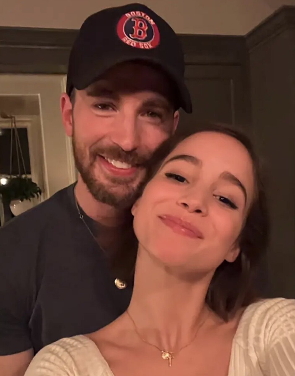 Chris Evans鮮肉近照瘋傳!「美國隊長」爆肌回復巔峰狀態 婚後魅力不減傳再演Marvel英雄電影 Chris Evans鮮肉近照瘋傳!「美國隊長」爆肌回復巔峰狀態 婚後魅力不減傳再演Marvel英雄電影