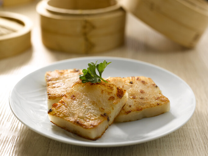 蘿蔔糕卡路里｜2件＝一碗飯？營養師教你吃賀年糕點不怕肥秘訣