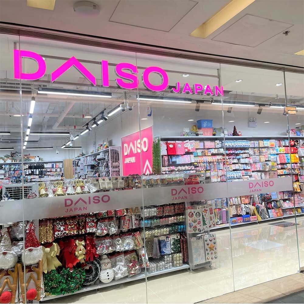 日本Daiso必買美妝產品15選|甲油膠、軟膜粉、九色眼影盤100円買到 日本女生私藏好物清單 日本Daiso必買美妝產品15選|甲油膠、軟膜粉、九色眼影盤100円買到 日本女生私藏好物清單