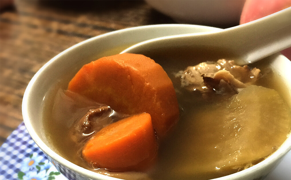 素湯食譜推介：青紅蘿蔔田七湯・活血化瘀
