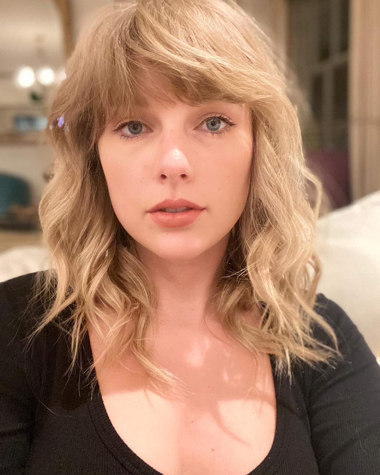 Taylor Swift巡唱勁賺豪派獎金!回顧美國天后7個暖心善舉:買屋送大肚粉絲、捐款助弱 Taylor Swift巡唱勁賺豪派獎金!回顧美國天后7個暖心善舉:買屋送大肚粉絲、捐款助弱