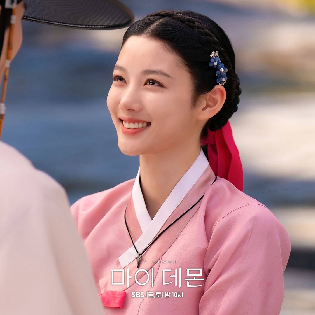 金裕貞《與惡魔有約》財閥女造型超美! 揭秘「國民妹妹」從小美到大的7個瘦身+保養招數! 金裕貞《與惡魔有約》財閥女造型超美! 揭秘「國民妹妹」從小美到大的7個瘦身+保養招數!