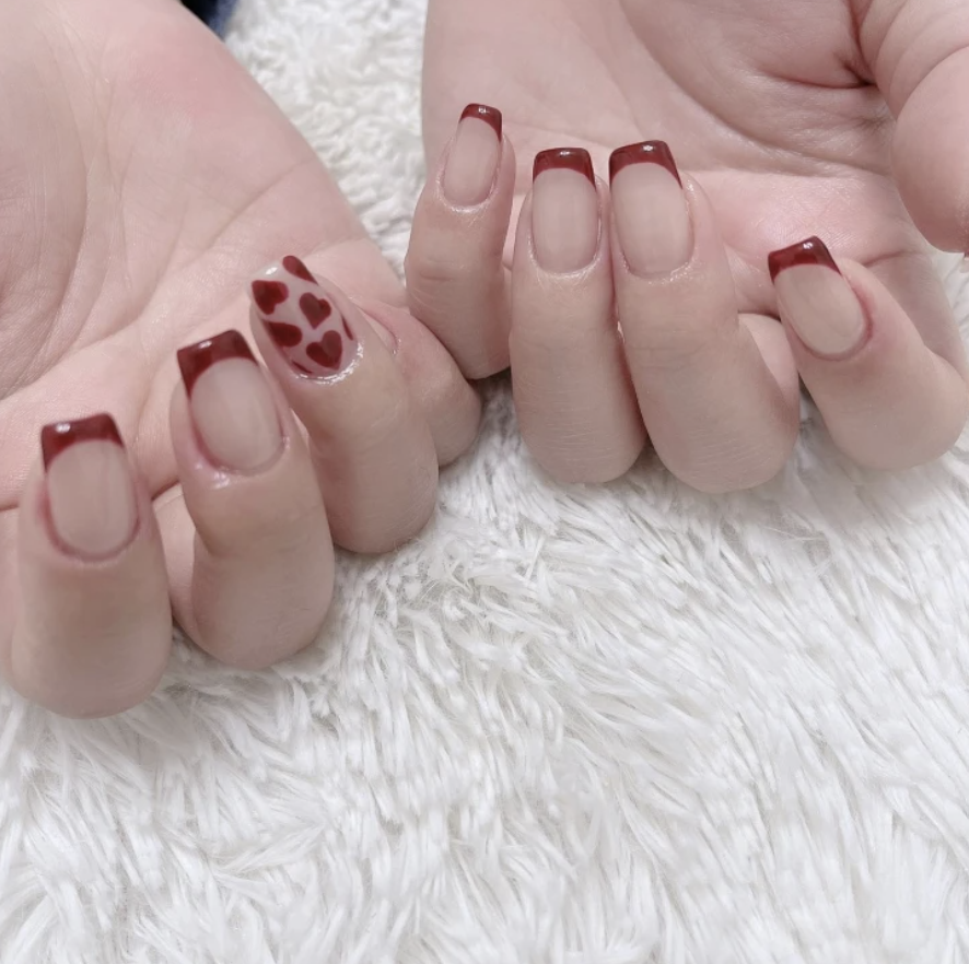 法式指甲：「簡約版」French Nail配色及款式圖集仙氣易襯｜附指甲油推薦