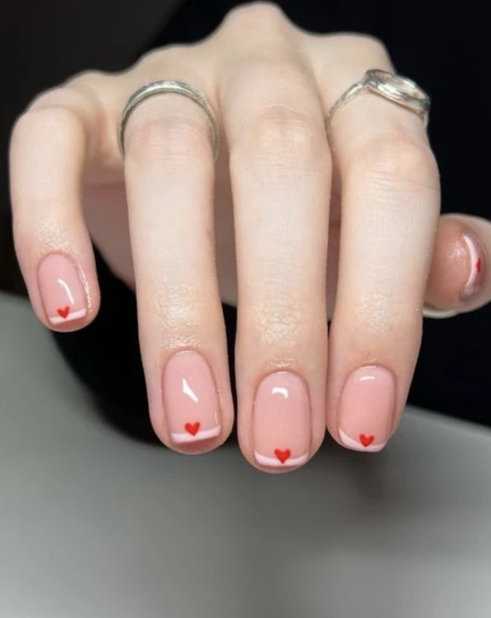 法式指甲：「簡約版」French Nail配色及款式圖集仙氣易襯｜附指甲油推薦