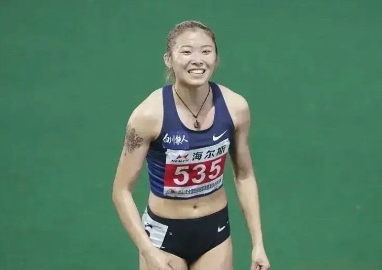 【巴黎奧運】被譽為中國最美田徑運動員吳艷妮濃妝出賽 更惹來整容疑雲？原來她是這樣變美的！