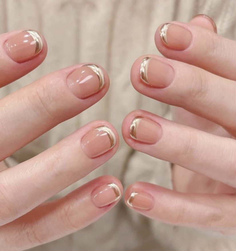 法式指甲：「簡約版」French Nail配色及款式圖集仙氣易襯｜附指甲油推薦