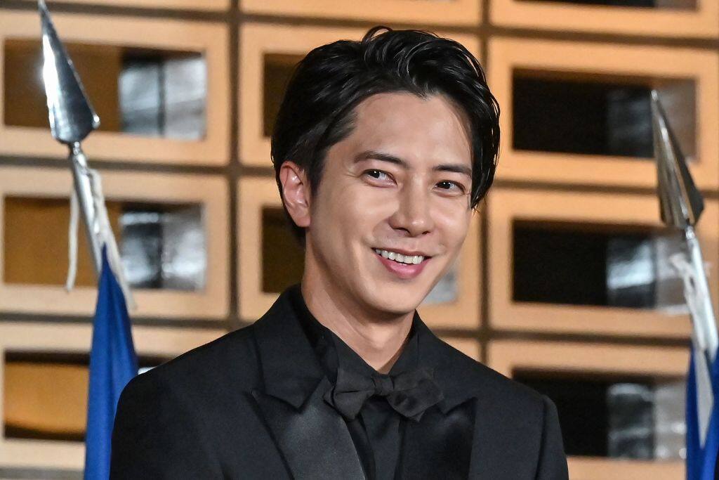 男士髮型｜10大範本推薦：清爽Buzz Cut、霸氣Slicked Back、不羈丸子頭，易整理男神味倍增