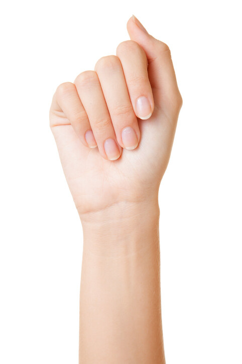 指甲變黃原因是經常gel甲？ 指甲顏色反映健康狀況｜5個方法護甲改善甲色