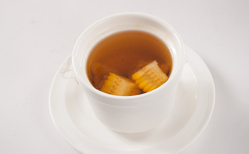 素湯食譜推介：沙參玉竹粟米素湯・清肺熱
