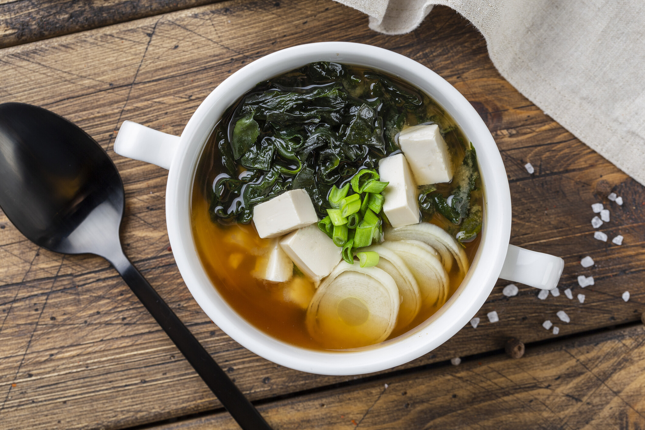 紫菜湯|減脂紫菜湯4款簡易食譜!最快10分鐘內有得飲:紫菜蛋花湯/紫菜豆腐湯 紫菜湯|減脂紫菜湯4款簡易食譜!最快10分鐘內有得飲:紫菜蛋花湯/紫菜豆腐湯