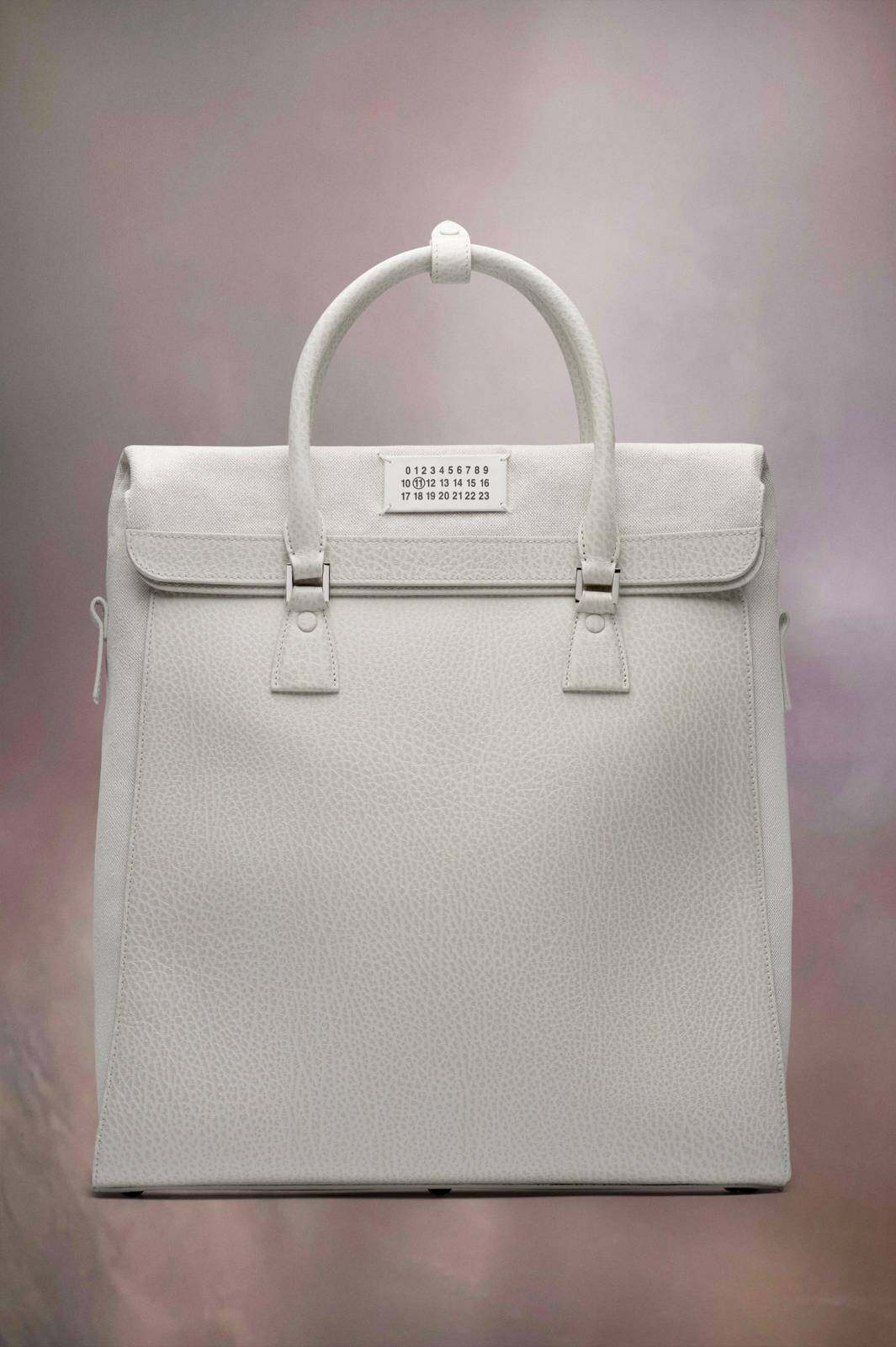 名牌背囊推介2023|時尚感實用性兼備的必買名牌背包:2023Chanel、Balenciaga、Dior🎒 名牌背囊推介2023|時尚感實用性兼備的必買名牌背包:2023Chanel、Balenciaga、Dior🎒