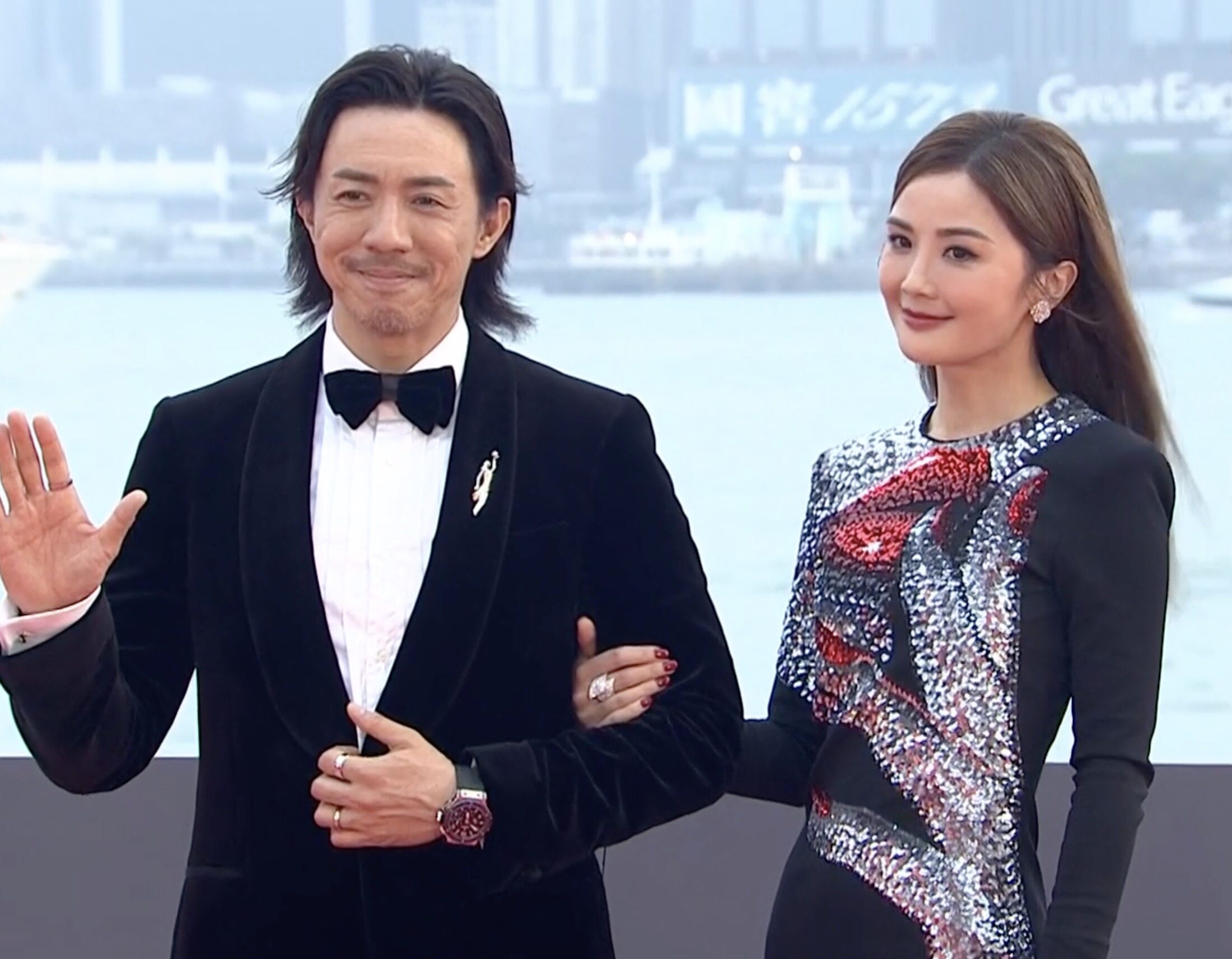 金像獎2025｜紅地氈盛況現場直擊：哪一位明星的紅毯造型會是你心目中的best look?