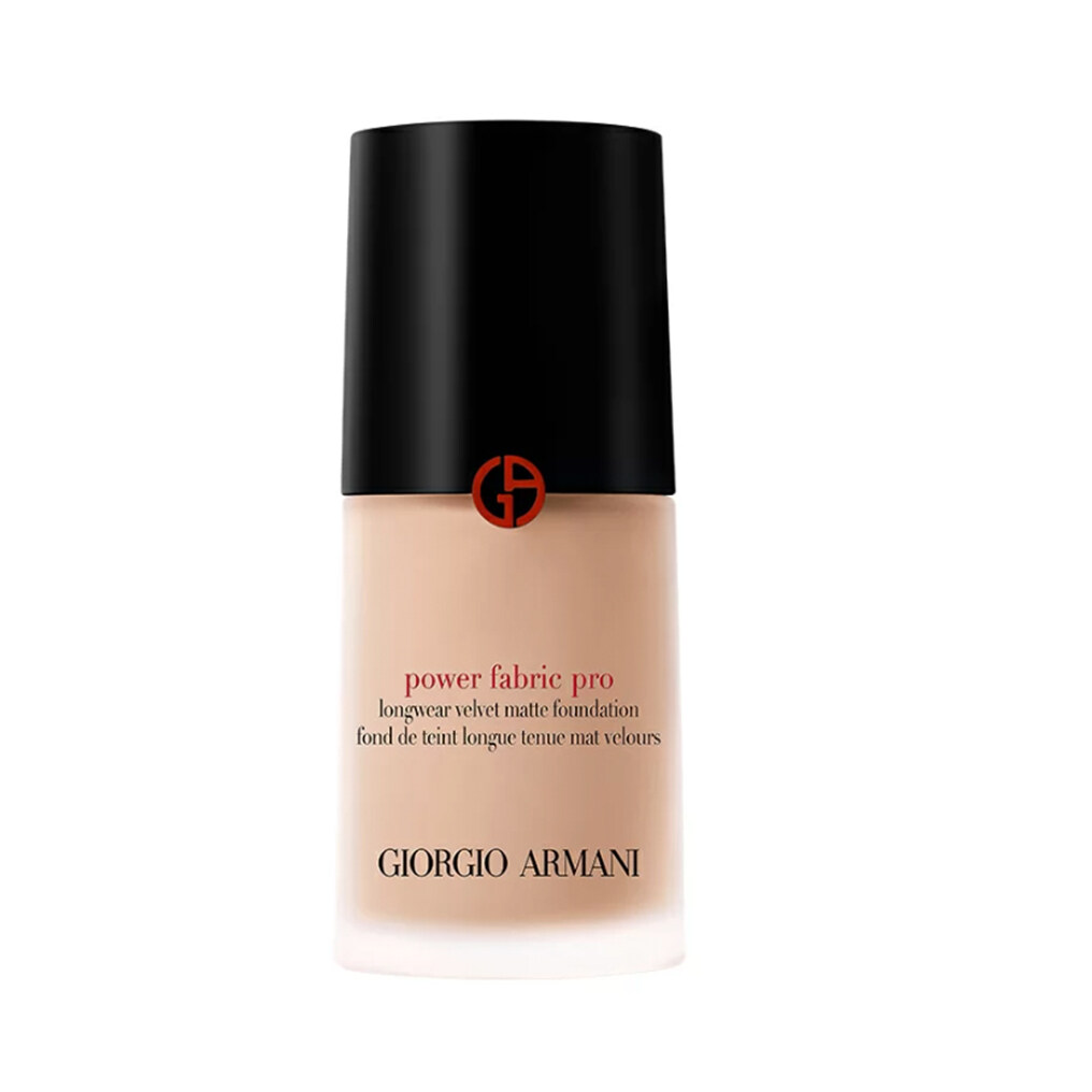 粉底液推薦:Armani Beauty 專業柔霧持妝粉底液 $625/30ml 粉底液推薦:Armani Beauty 專業柔霧持妝粉底液 $625/30ml