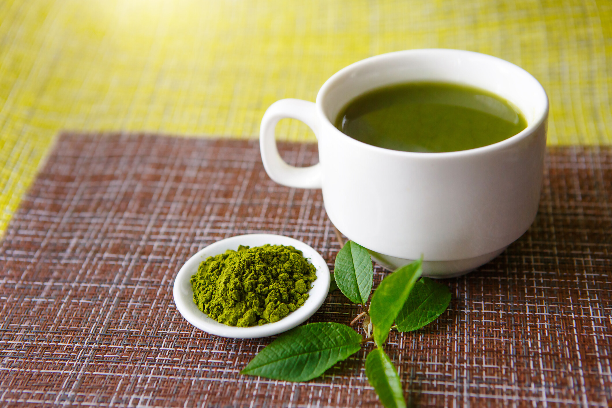 綠茶素｜綠茶素功效、吃法與禁忌：健康瘦身全攻略！