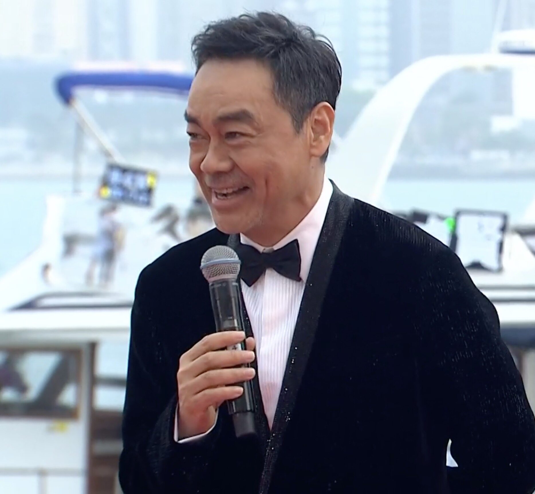 金像獎2025｜紅地氈盛況現場直擊：哪一位明星的紅毯造型會是你心目中的best look?