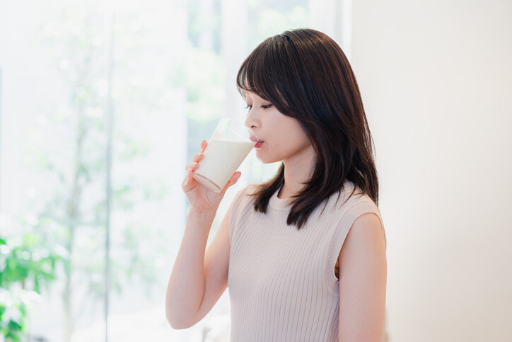 成人奶粉哪種好？了解功效/與普通奶粉分別：10款成人奶粉推薦＋比較