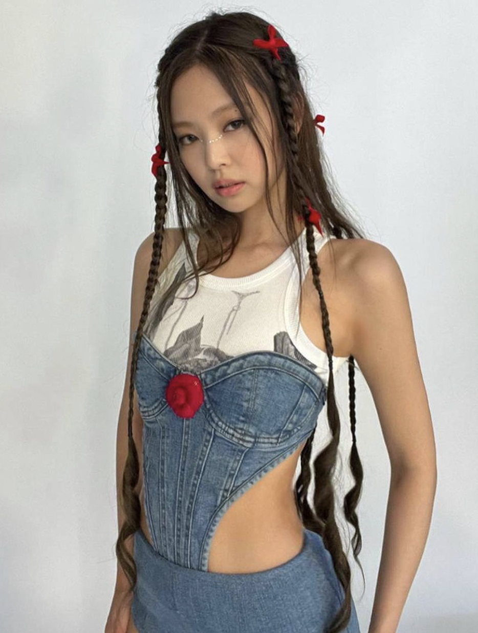 三手辮髮型潮流|Jisoo、Jennie、女團們都愛的編髮!只要這個工具就可DIY減齡造型 三手辮髮型潮流|Jisoo、Jennie、女團們都愛的編髮!只要這個工具就可DIY減齡造型