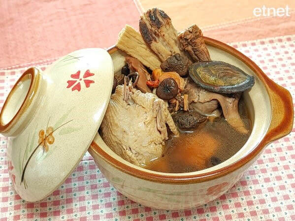 螺頭湯改善睡眠質素兼增強免疫力！10款湯水食譜推薦，配蟲草花杞子補氣明目最合時宜