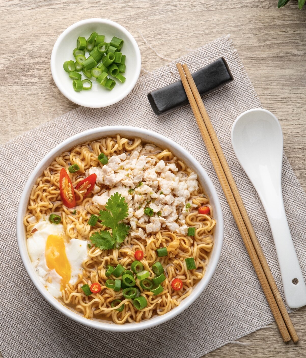 即食麵一定肥?6大類型即食麵卡路里比較 營養師教你健康食法 即食麵一定肥?6大類型即食麵卡路里比較 營養師教你健康食法