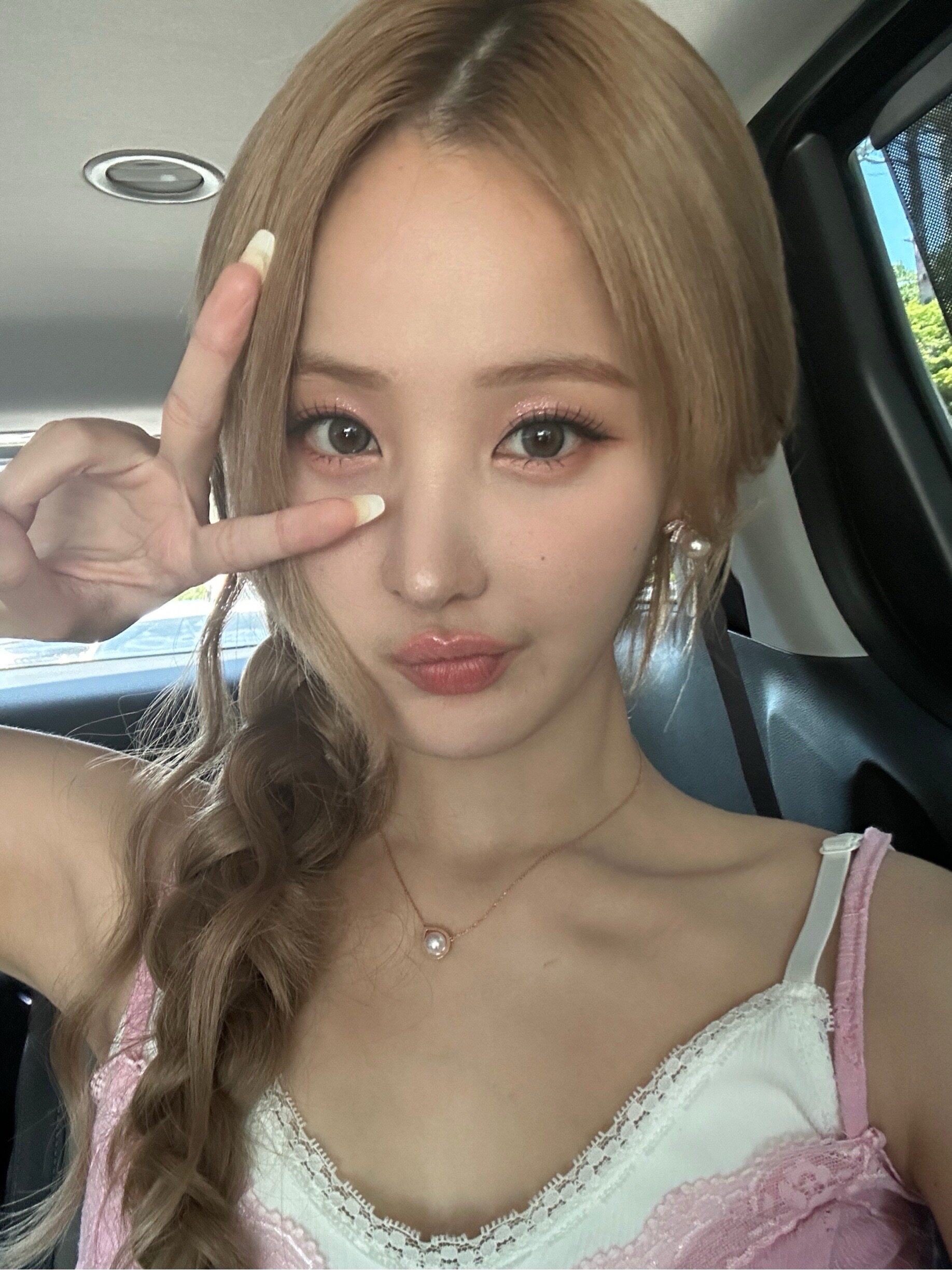 成員來頭不小!出道前已創作大熱單曲,最完美女團身材、TWICE後備役也在這團,KISS OF LIFE會是下個BLACK PINK嗎? 成員來頭不小!出道前已創作大熱單曲,最完美女團身材、TWICE後備役也在這團,KISS OF LIFE會是下個BLACK PINK嗎?