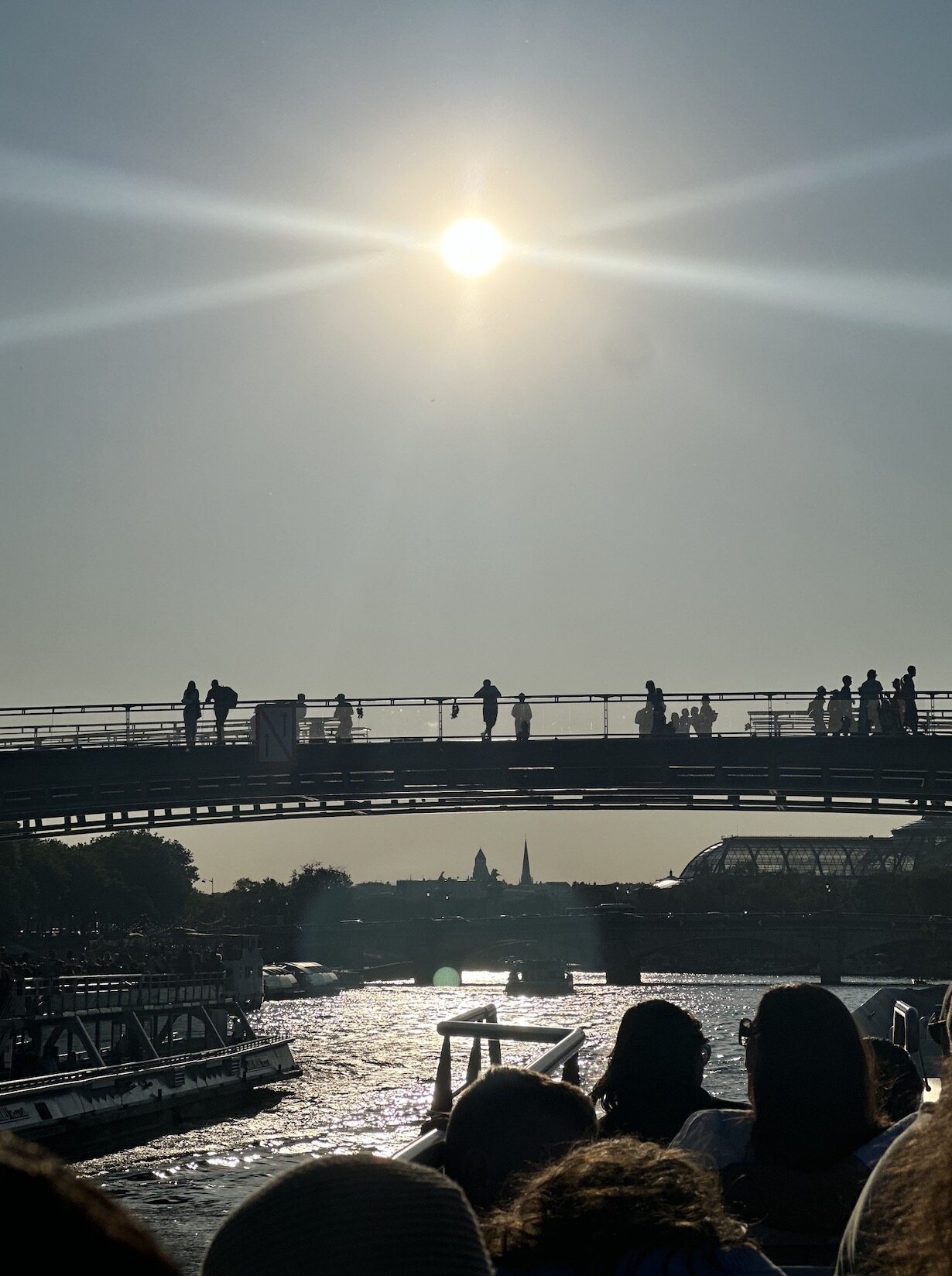 巴黎旅行景點推薦🇫🇷法國旅遊打卡必去：浪漫酒店/鐵塔觀賞點/博物館/餐廳/二手店