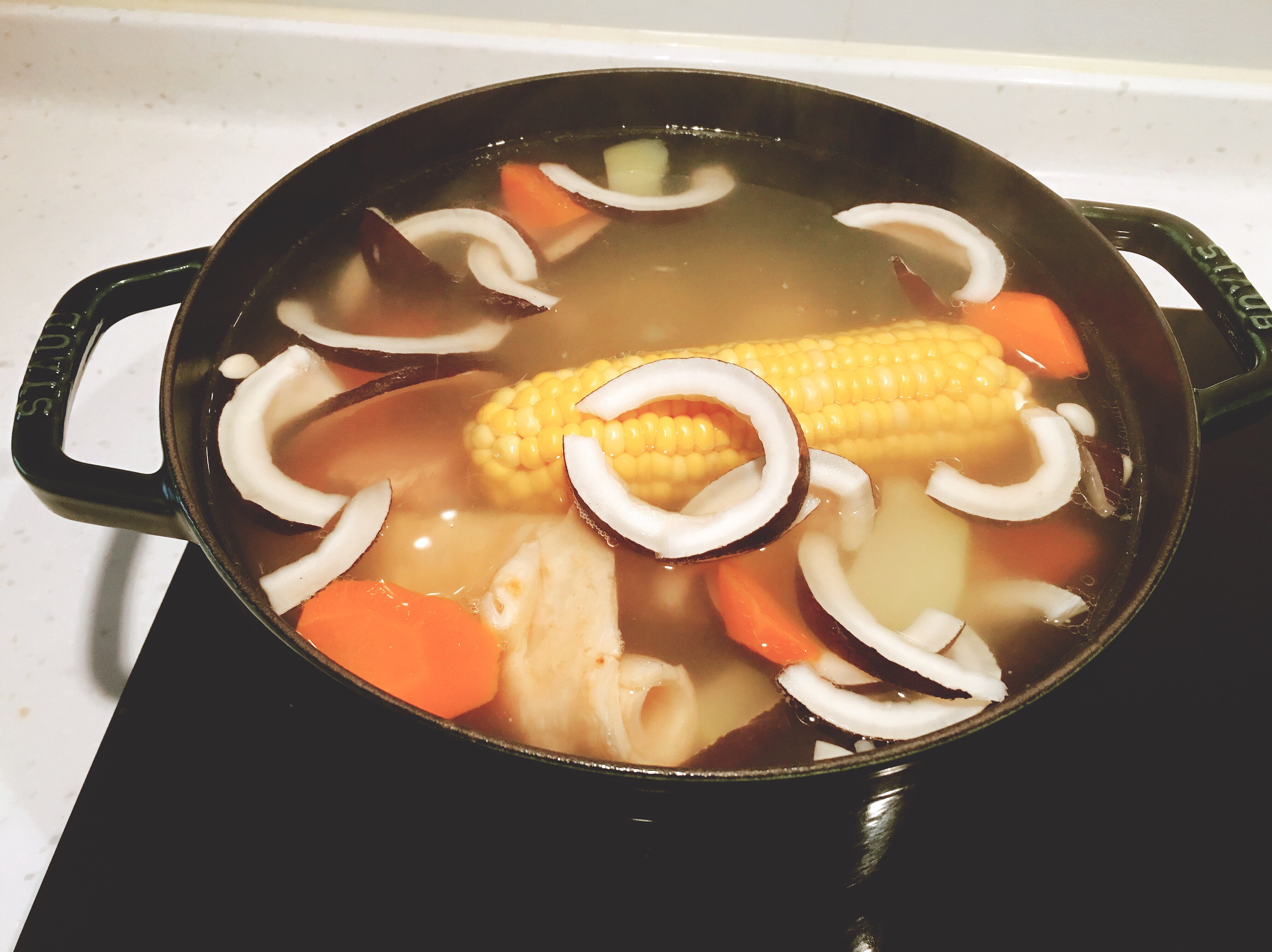 印度椰子湯食譜：印度椰子粟米紅蘿蔔湯
