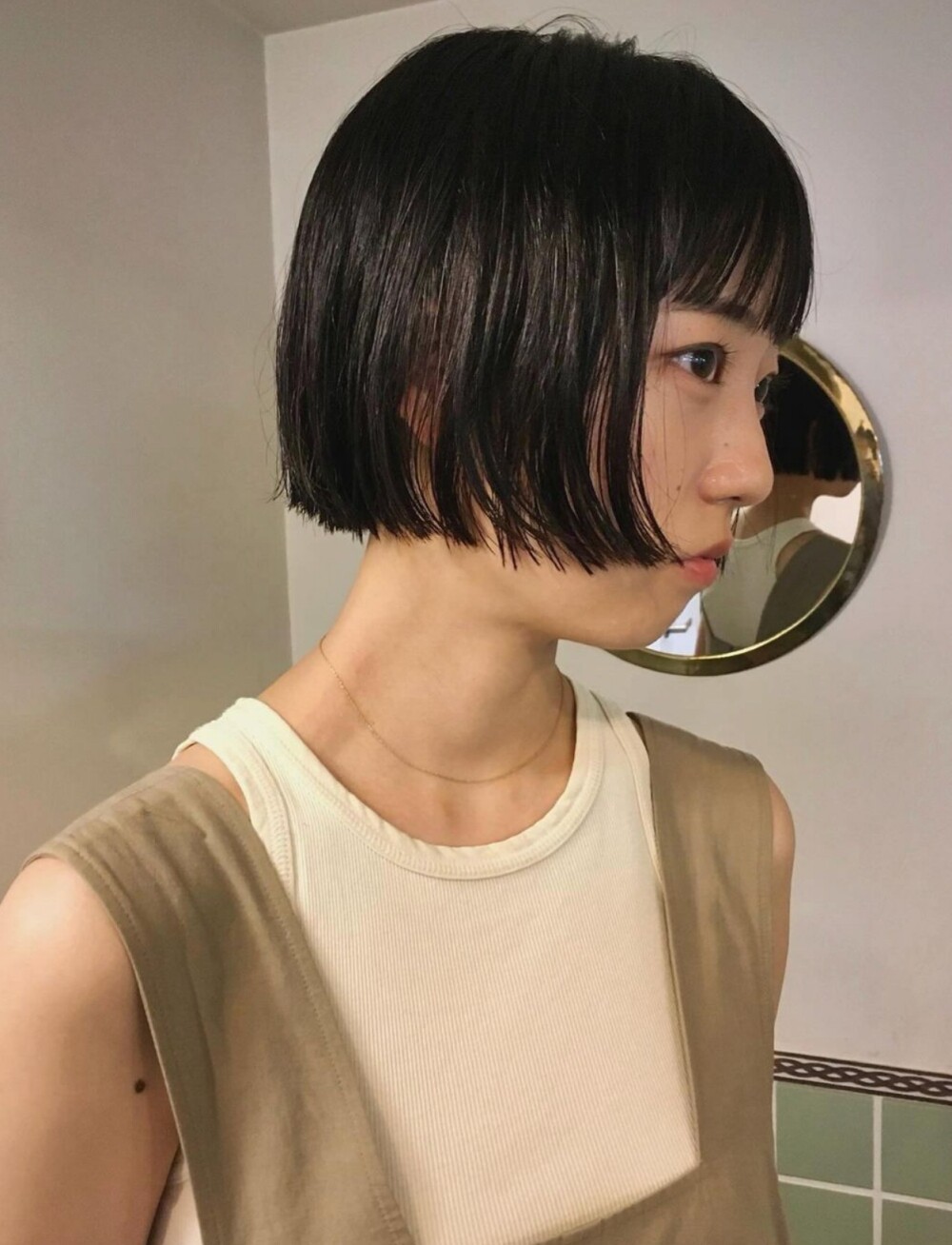 Bob頭髮型圖集｜30+款耳上、及肩、一刀切鮑伯頭｜附不同臉型剪法及整理技巧超顯瘦！