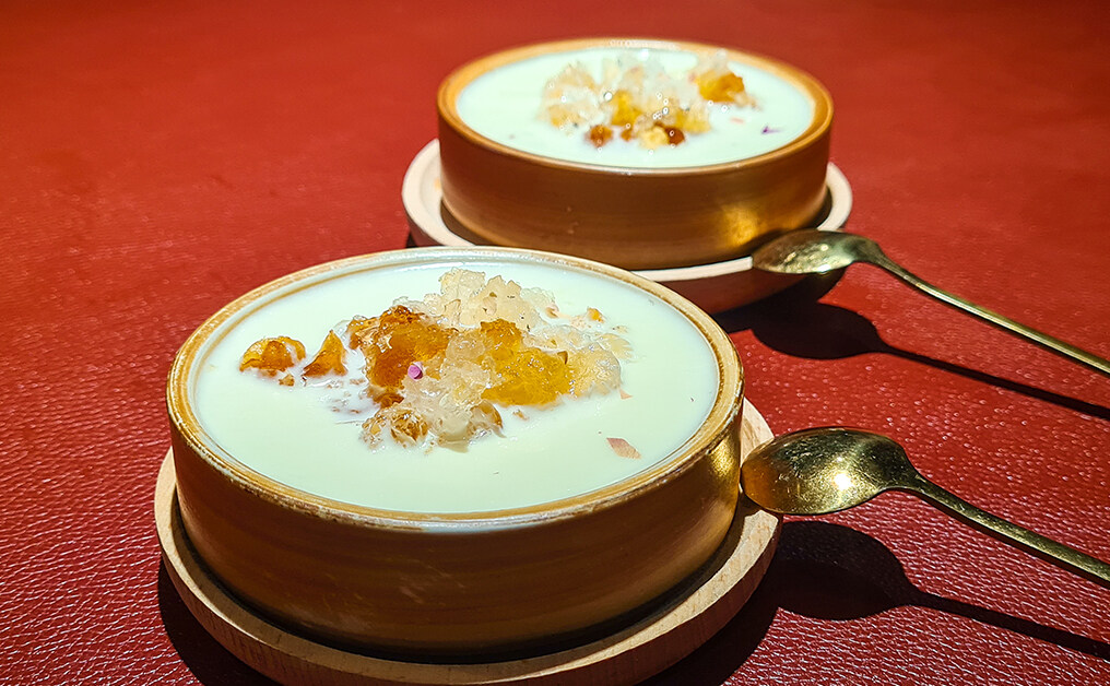 淡斑湯水食療:珍珠粉燕窩燉鮮奶 淡斑湯水食療:珍珠粉燕窩燉鮮奶