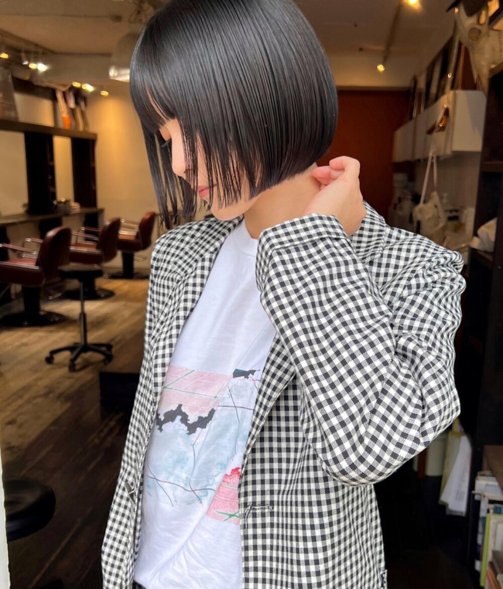 Bob頭髮型圖集｜30+款耳上、及肩、一刀切鮑伯頭｜附不同臉型剪法及整理技巧超顯瘦！