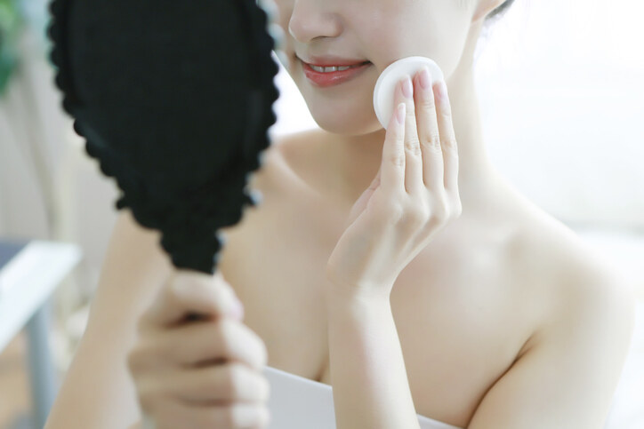 粉餅5大用法｜必學「韓式濕用法」｜碎粉掃、粉撲等配搭上妝打造零粉感底妝