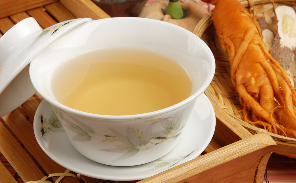 夏天湯水推介:花旗參蜜棗雪耳湯 夏天湯水推介:花旗參蜜棗雪耳湯