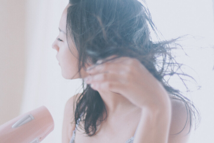 風筒怎樣揀?負離子vs 陶瓷等種類分別功效全分析|Watt數比較、燶味解決一文看清 風筒怎樣揀?負離子vs 陶瓷等種類分別功效全分析|Watt數比較、燶味解決一文看清