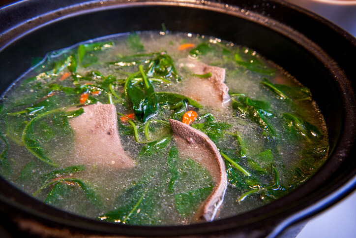 滾湯比煲湯更有營養？營養師推介4款滾湯食譜｜滾魚湯、豆腐湯、海帶湯、菠菜湯，秋天必備！