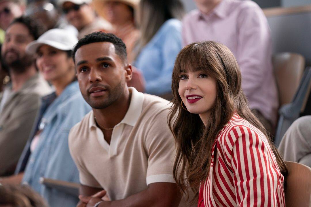 《Emily in Paris》第四季上線！劇情走向預測＋亮點：Emily戀情明朗化？Lily Collins因皺紋再成話題？