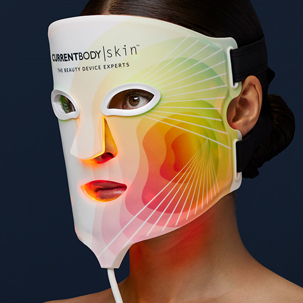 CurrentBody Skin 4-in-1 LED光療面膜儀用法