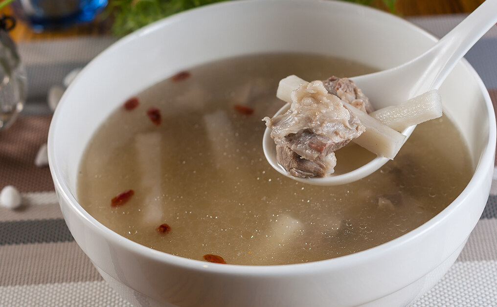立冬湯水2024|10款滋潤暖胃湯水食譜|節氣飲食禁忌:喉嚨乾、免疫力差吃什麼? 立冬湯水2024|10款滋潤暖胃湯水食譜|節氣飲食禁忌:喉嚨乾、免疫力差吃什麼?