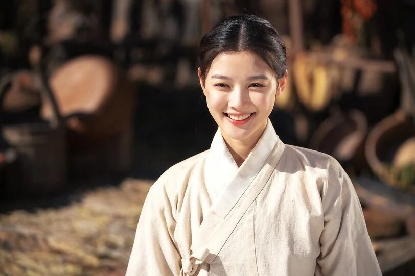 金裕貞《與惡魔有約》財閥女造型超美! 揭秘「國民妹妹」從小美到大的7個瘦身+保養招數! 金裕貞《與惡魔有約》財閥女造型超美! 揭秘「國民妹妹」從小美到大的7個瘦身+保養招數!
