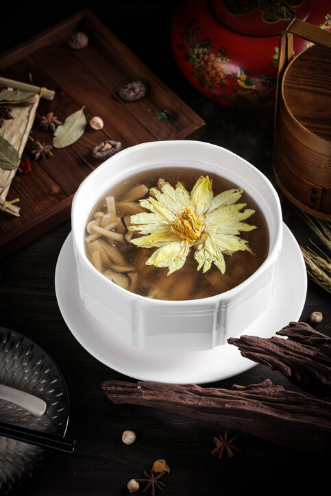 一人燉湯食譜｜10款秋冬滋補湯水推薦｜精緻女生必收藏養顏燉湯天書
