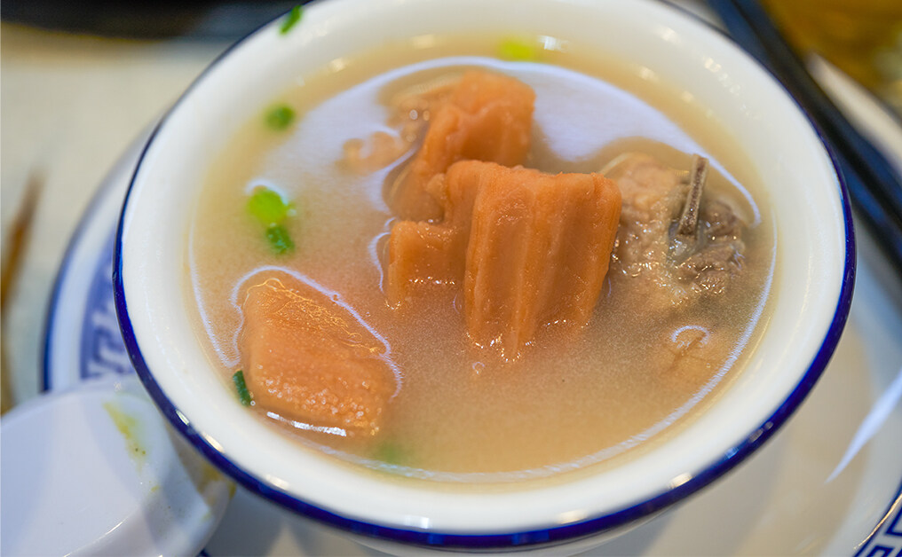 蓮藕湯食譜推介：粉葛蓮藕湯・健脾開胃