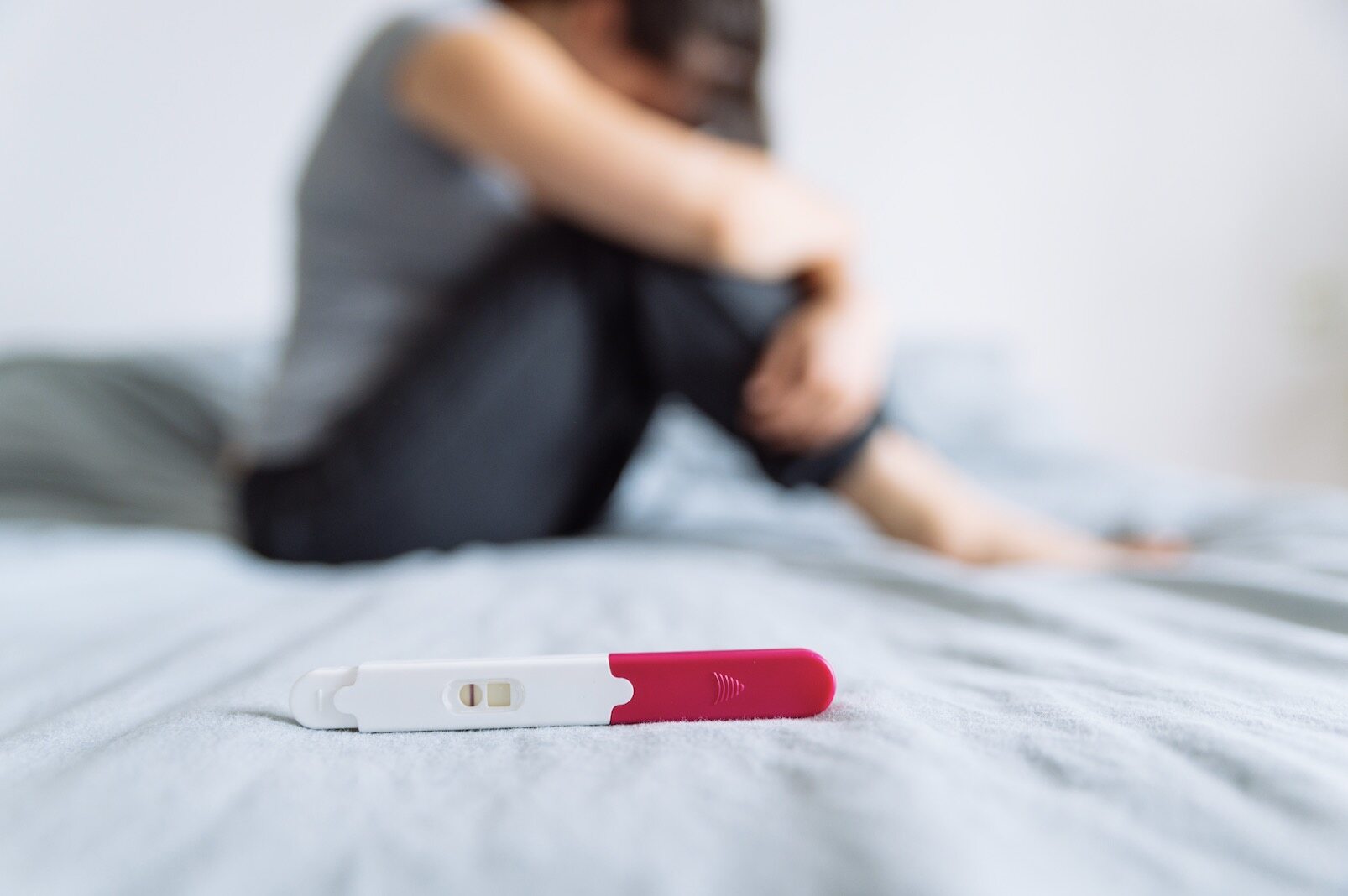 子宮腺肌症｜原來是劇烈經痛成因 嚴重患者更難以成孕！醫生：治療關鍵為長期控制