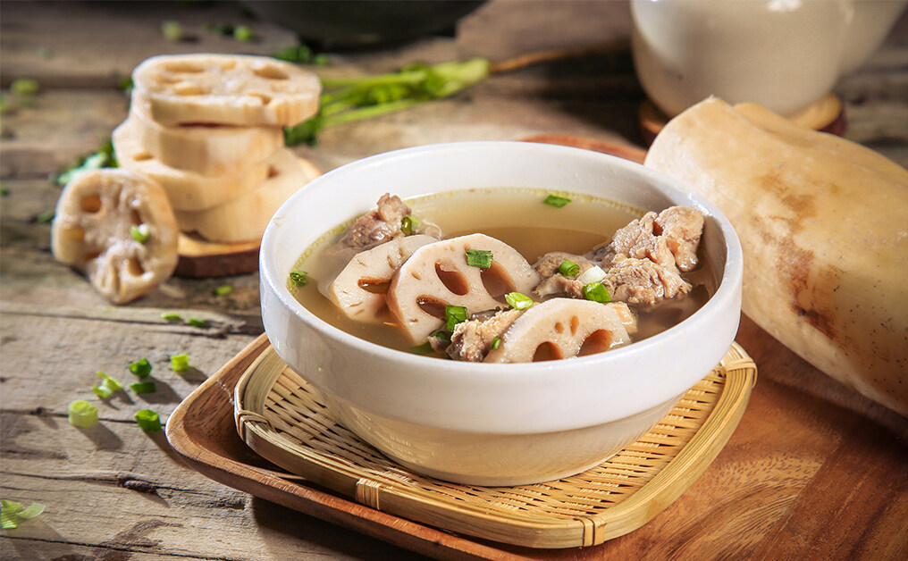 蓮藕湯食譜推介：蓮藕豬展湯・滋陰潤燥