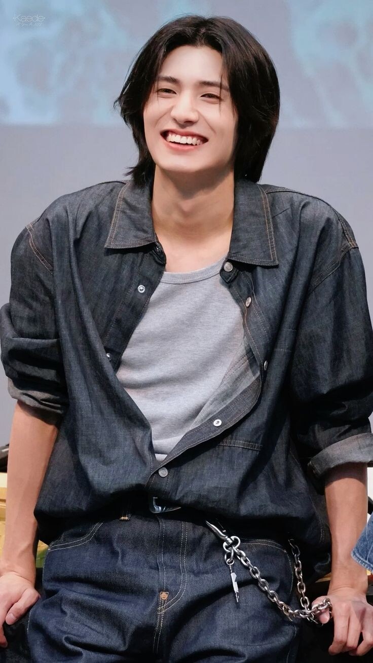 韓式髮型男士必剪15款|電髮、瀏海、兩側短造型圖集|清爽易整理懶男生也可駕馭! 韓式髮型男士必剪15款|電髮、瀏海、兩側短造型圖集|清爽易整理懶男生也可駕馭!