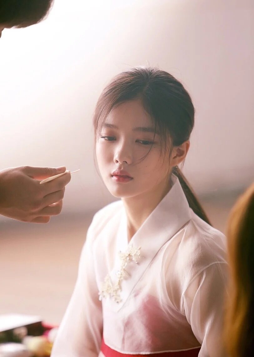 金裕貞《與惡魔有約》財閥女造型超美! 揭秘「國民妹妹」從小美到大的7個瘦身+保養招數! 金裕貞《與惡魔有約》財閥女造型超美! 揭秘「國民妹妹」從小美到大的7個瘦身+保養招數!