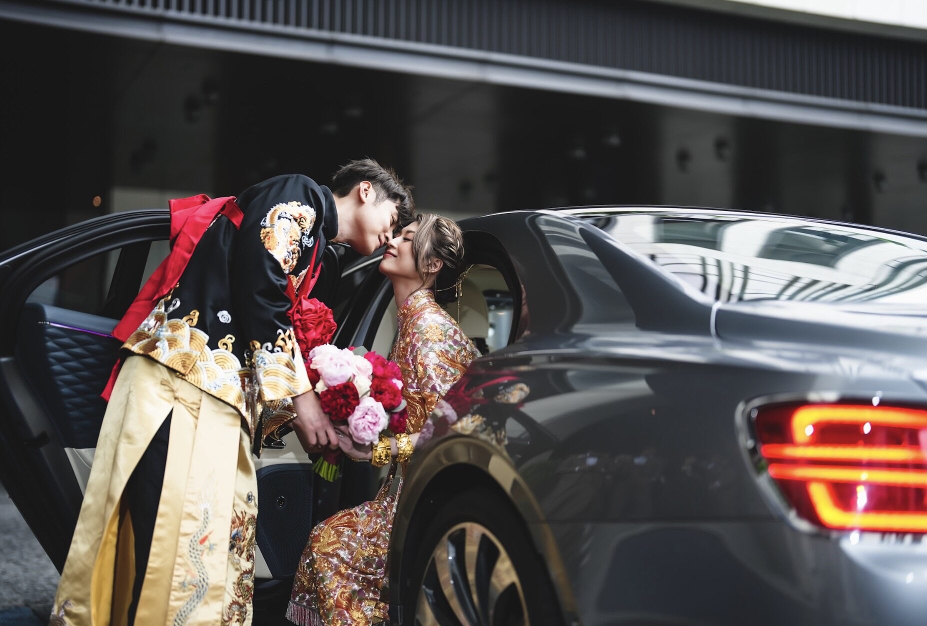 連詩雅結婚甜嫁陳家樂婚照曝光!跟Shiga做最美新娘必學4招:22吋纖腰、筷子腿 連詩雅結婚甜嫁陳家樂婚照曝光!跟Shiga做最美新娘必學4招:22吋纖腰、筷子腿