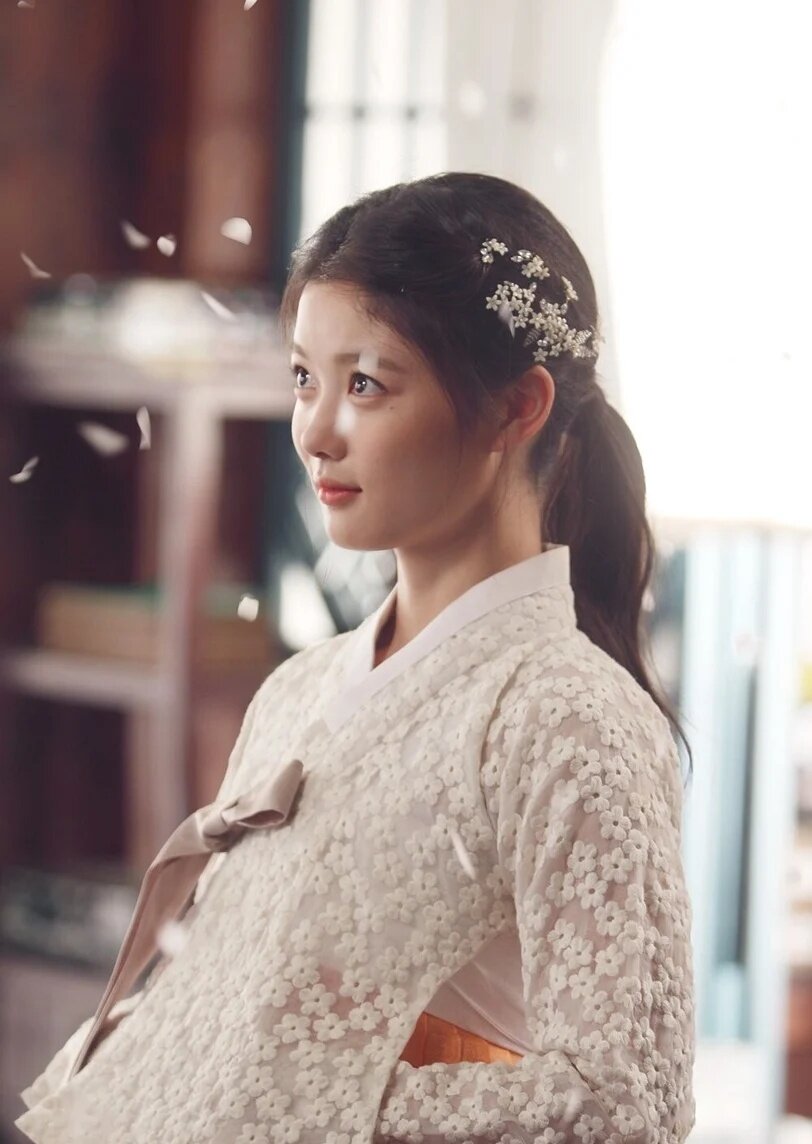 金裕貞《與惡魔有約》財閥女造型超美! 揭秘「國民妹妹」從小美到大的7個瘦身+保養招數! 金裕貞《與惡魔有約》財閥女造型超美! 揭秘「國民妹妹」從小美到大的7個瘦身+保養招數!