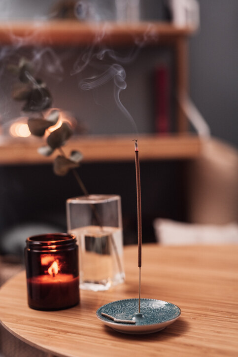 線香推薦｜正確用法教學+10大好用品牌網購：獨特香氣+多重功效