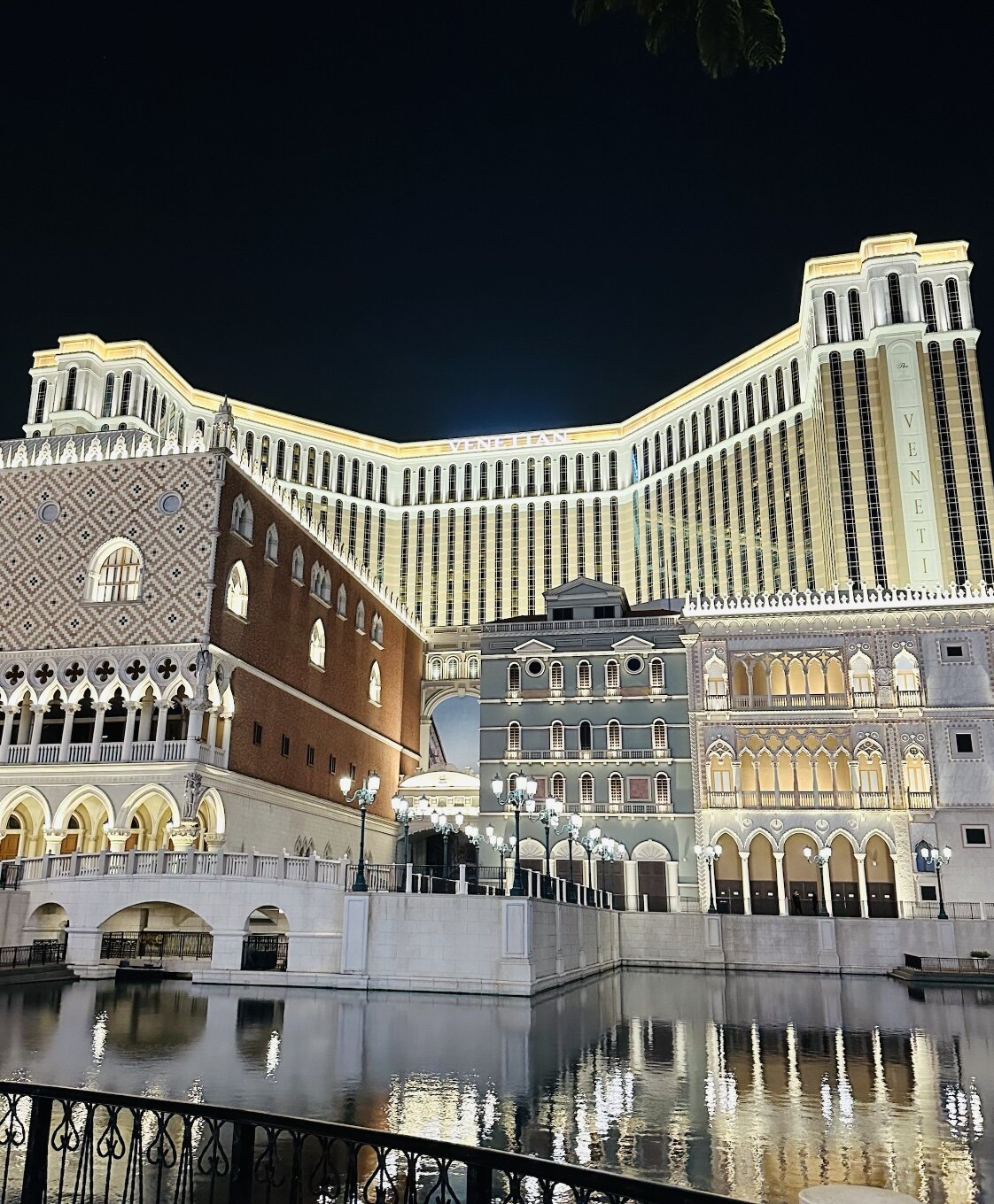 澳門景點2023｜必到3大路氹娛樂城威尼斯人、巴黎人、倫敦人：美食/商場/打卡點