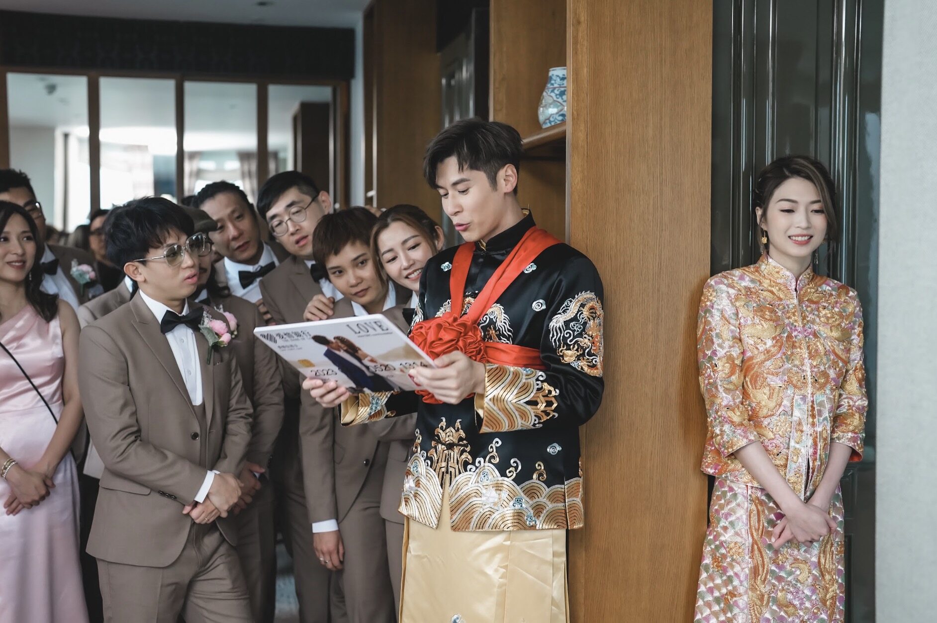 連詩雅結婚甜嫁陳家樂婚照曝光!跟Shiga做最美新娘必學4招:22吋纖腰、筷子腿 連詩雅結婚甜嫁陳家樂婚照曝光!跟Shiga做最美新娘必學4招:22吋纖腰、筷子腿