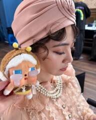Crybaby為什麼爆紅？勇敢流淚、療癒魅力成為Lisa新寵兒！原來背後藏感人故事